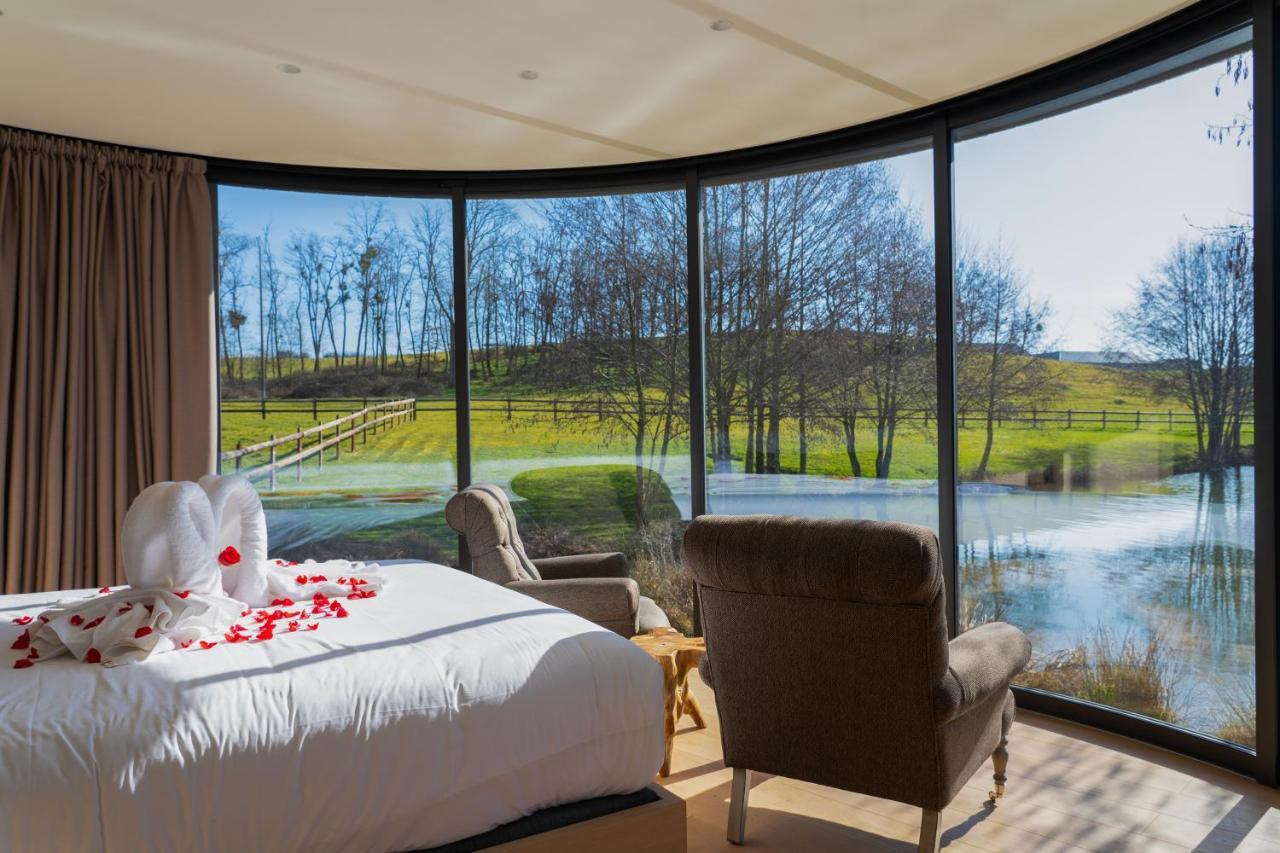 Domaine De Rymska & Spa - Relais & Chateaux Saint-Jean-de-Trezy Ngoại thất bức ảnh