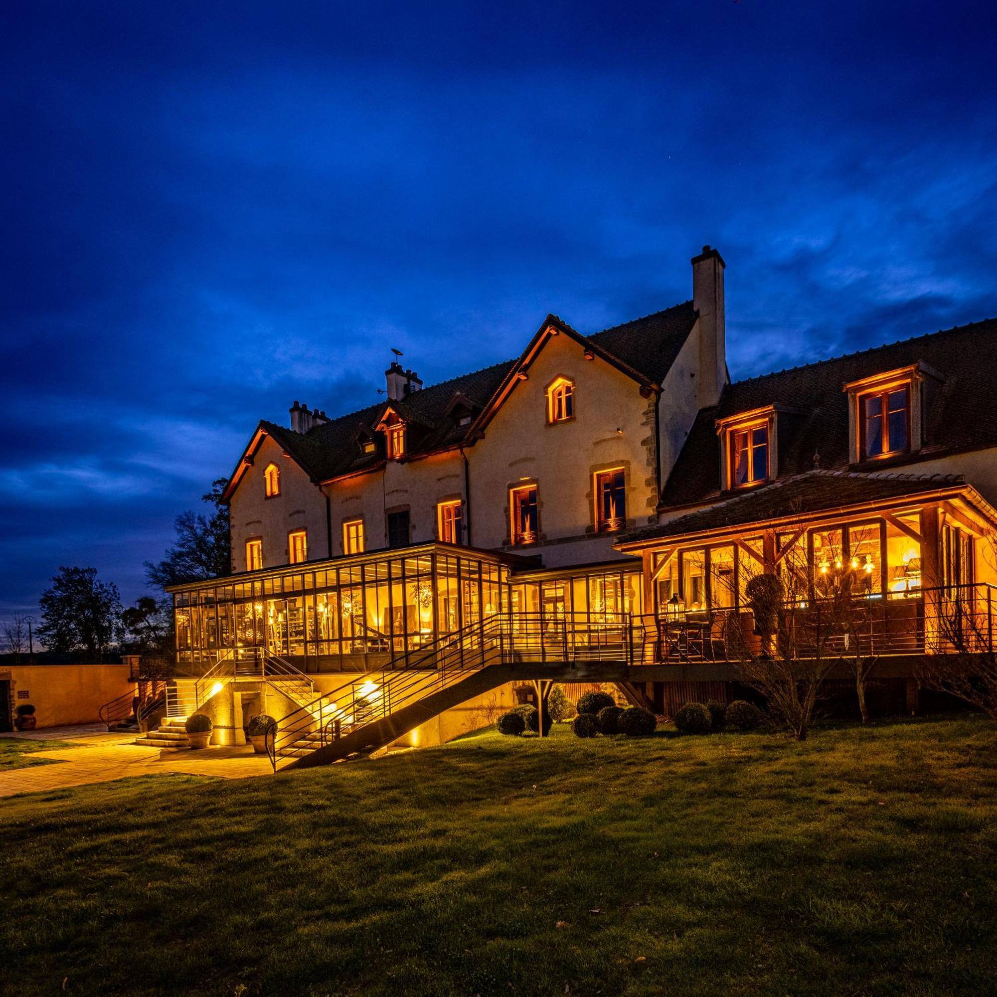 Domaine De Rymska & Spa - Relais & Chateaux Saint-Jean-de-Trezy Ngoại thất bức ảnh