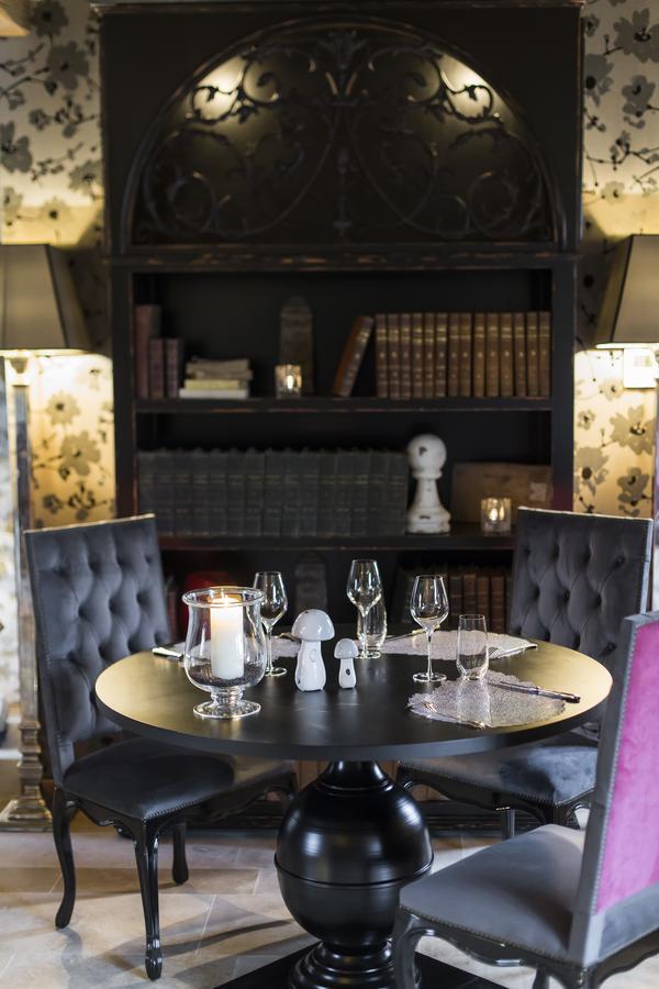 Domaine De Rymska & Spa - Relais & Chateaux Saint-Jean-de-Trezy Ngoại thất bức ảnh