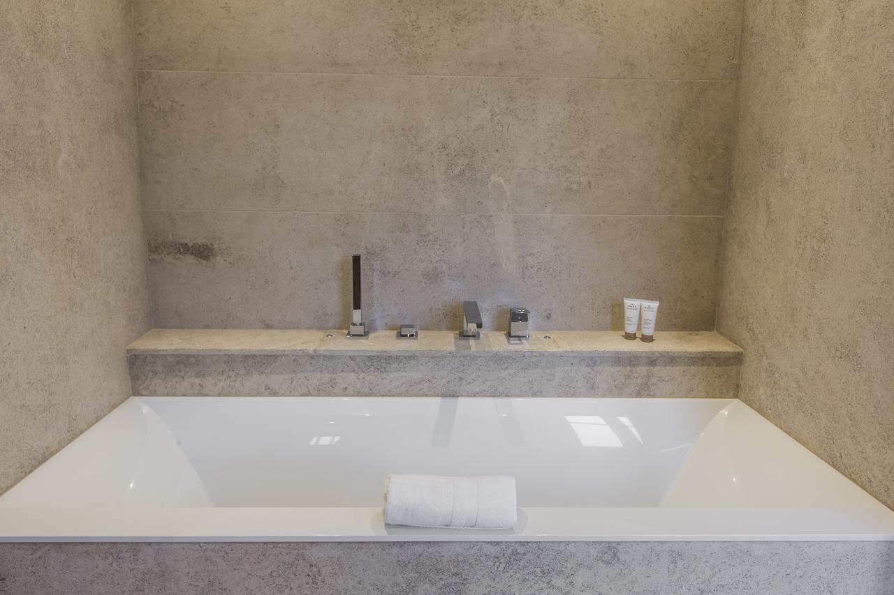 Domaine De Rymska & Spa - Relais & Chateaux Saint-Jean-de-Trezy Ngoại thất bức ảnh